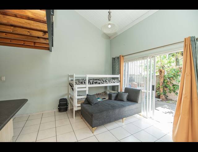 1 BEDROOM APARTMENT FOR SALE IN WALMER HEIGHTS